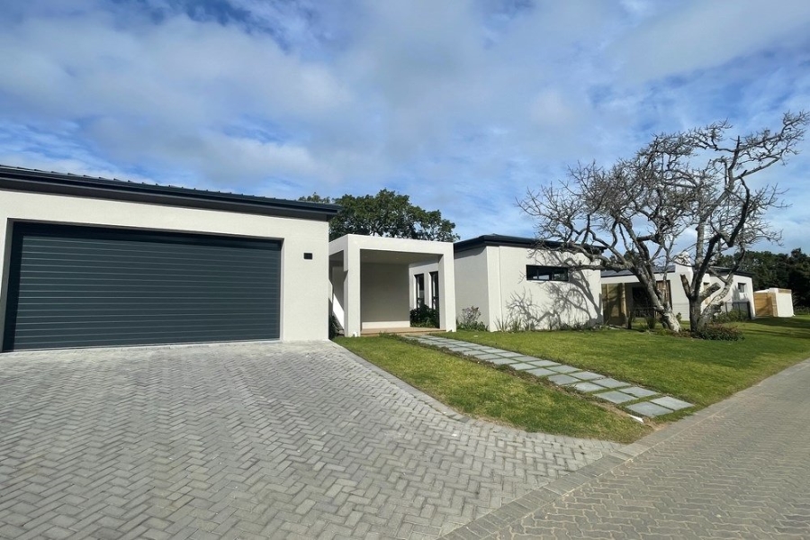 3 Bedroom Property for Sale in Twin Rivers Western Cape